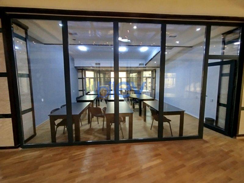 Aylıq Kirayə 6 otaqlı Obyekt  250m², Bakı