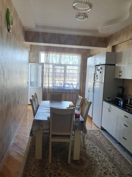Aylıq Kirayə 3 otaqlı Yeni Tikili bina evi  150m², Xırdalan