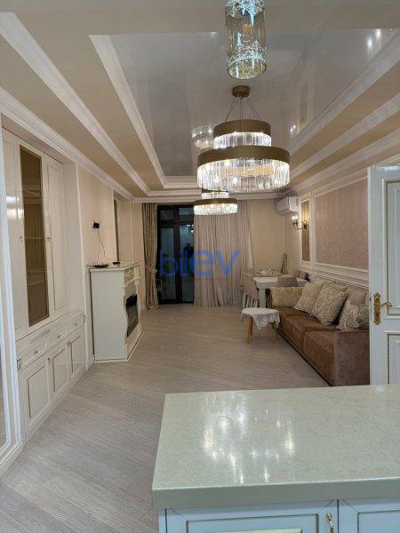 Aylıq Kirayə 3 otaqlı Yeni Tikili bina evi  134m², Bakı