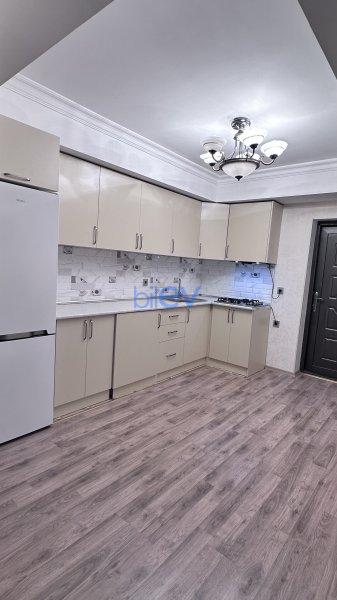 Kirayə (aylıq) 3 otaqlı Yeni Tikili  82m², Bakı