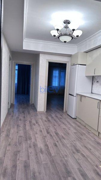 Kirayə (aylıq) 3 otaqlı Yeni Tikili  82m², Bakı