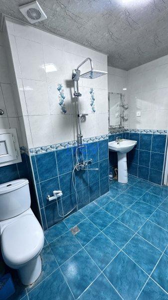 Kirayə (aylıq) 3 otaqlı Yeni Tikili  82m², Bakı