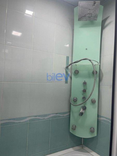 Aylıq Kirayə 3 otaqlı Köhnə Tikili bina evi  90.00m², Bakı