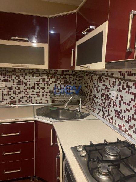 Aylıq Kirayə 3 otaqlı Köhnə Tikili bina evi  90.00m², Bakı