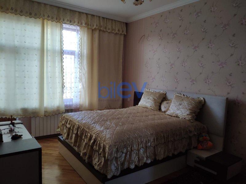 Satış 8 otaqlı Həyət evi  500m², Bakı