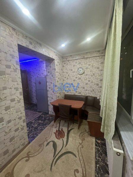Aylıq Kirayə 3 otaqlı Köhnə Tikili bina evi  90.00m², Bakı