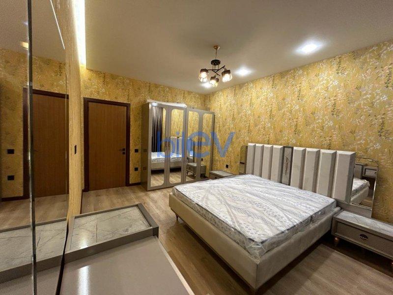 Aylıq Kirayə 3 otaqlı Yeni Tikili bina evi  148m², Bakı