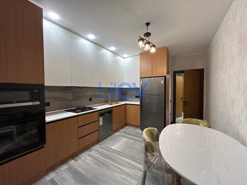 Aylıq Kirayə 3 otaqlı Yeni Tikili bina evi  148m², Bakı