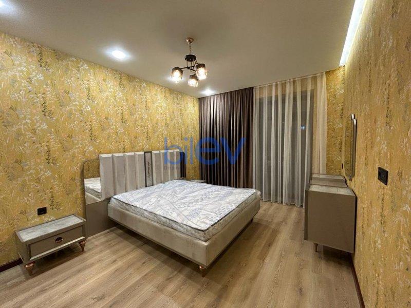 Aylıq Kirayə 3 otaqlı Yeni Tikili bina evi  148m², Bakı