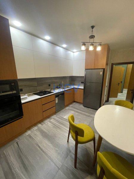 Aylıq Kirayə 3 otaqlı Yeni Tikili bina evi  148m², Bakı