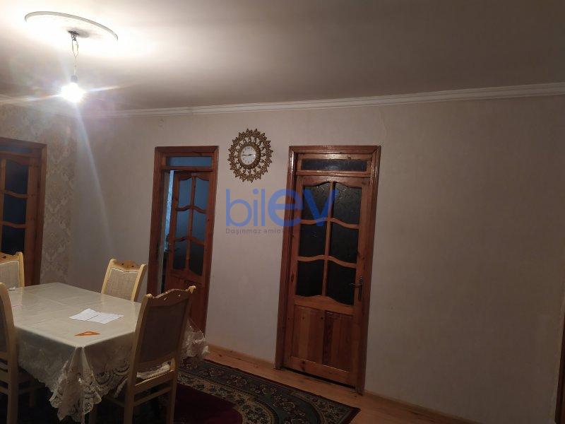 Satış 4 otaqlı Həyət evi  153kv 6 sot icerisindem², Bakı