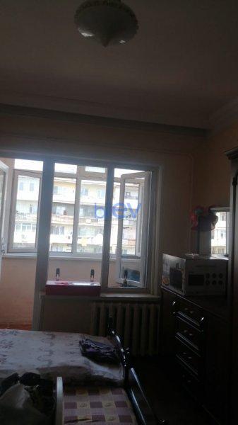 Satış 2 otaqlı Köhnə Tikili bina evi  100m², Bakı