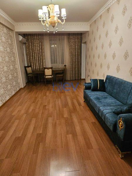 Aylıq Kirayə 3 otaqlı Yeni Tikili bina evi  88m², Bakı