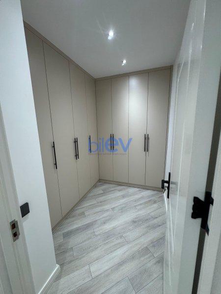 Aylıq Kirayə 3 otaqlı Yeni Tikili bina evi  190m², Bakı