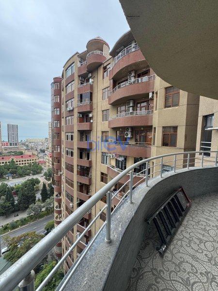Aylıq Kirayə 3 otaqlı Yeni Tikili bina evi  190m², Bakı