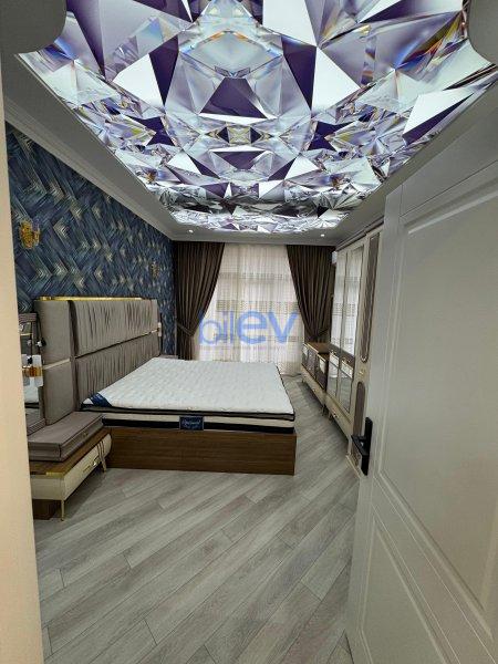 Aylıq Kirayə 3 otaqlı Yeni Tikili bina evi  190m², Bakı
