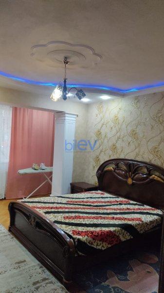 Aylıq Kirayə 3 otaqlı Köhnə Tikili bina evi  90m², Bakı