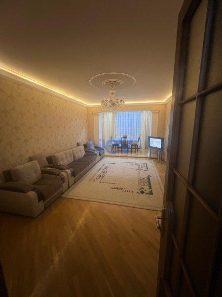 Aylıq Kirayə 3 otaqlı Köhnə Tikili bina evi  90m², Bakı
