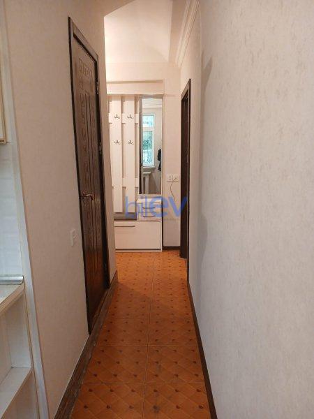 Satış 1 otaqlı Köhnə Tikili bina evi  32m², Bakı