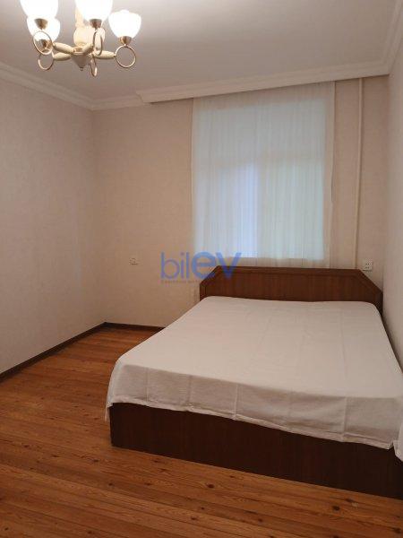 Satış 1 otaqlı Köhnə Tikili bina evi  32m², Bakı