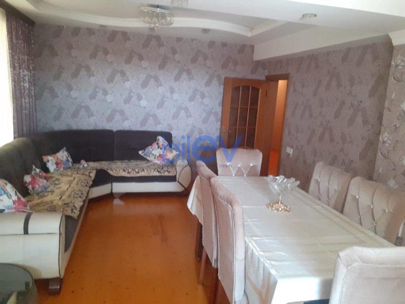 Satılır 8 otaqlı Həyət evi  240m², Sumqayıt