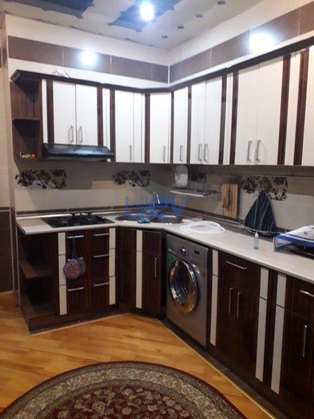 Aylıq Kirayə 2 otaqlı Yeni Tikili bina evi  90.00m², Bakı