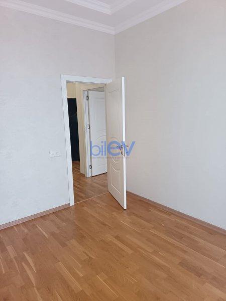 Aylıq Kirayə 3 otaqlı Yeni Tikili bina evi  95m², Bakı