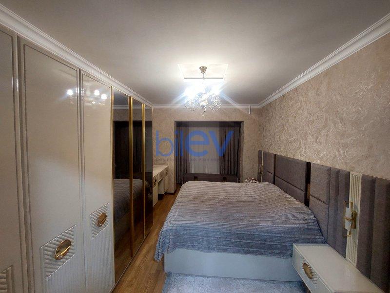 Satış 2 otaqlı Köhnə Tikili bina evi  62m², Bakı