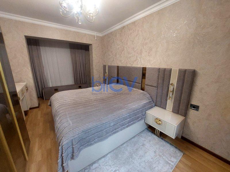 Satış 2 otaqlı Köhnə Tikili bina evi  62m², Bakı