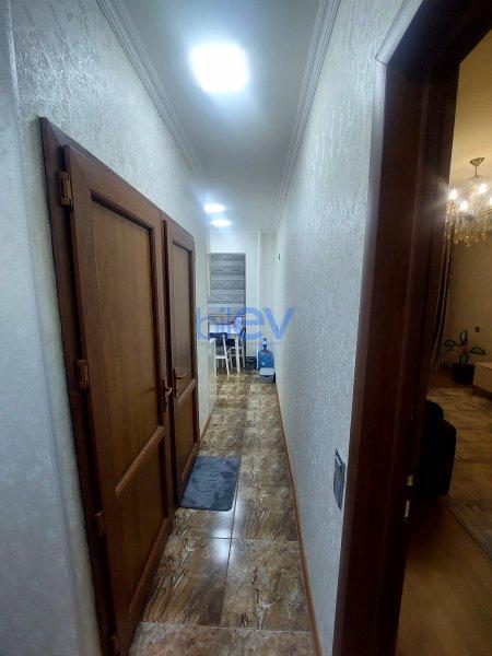 Satış 2 otaqlı Köhnə Tikili bina evi  62m², Bakı