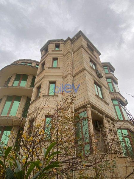 Satış 7 otaqlı Villa  1000m², Bakı