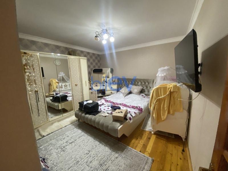 Satış 8 otaqlı Həyət evi  235m², Bakı