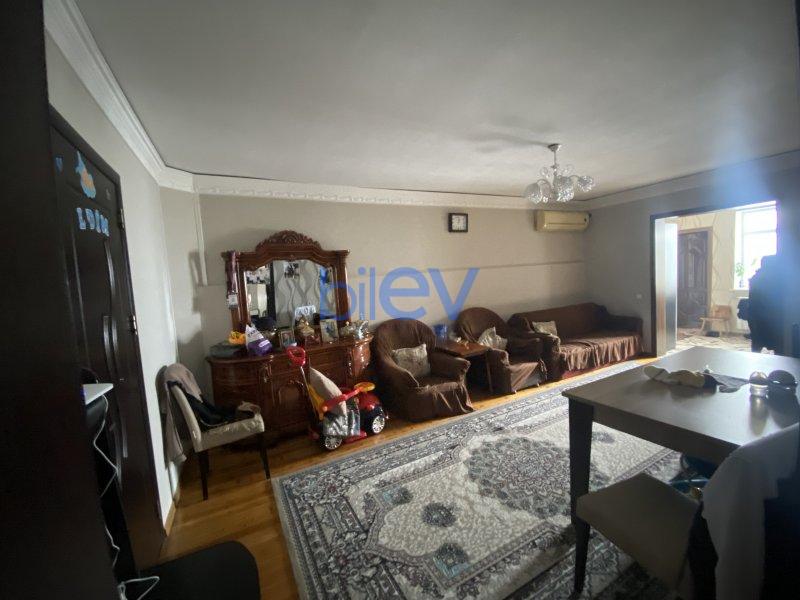 Satış 8 otaqlı Həyət evi  235m², Bakı