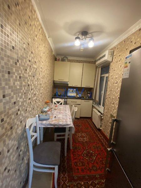 Satış 8 otaqlı Həyət evi  235m², Bakı