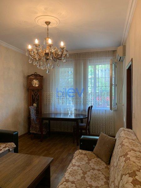 Aylıq Kirayə 2 otaqlı Köhnə Tikili bina evi  50m², Bakı