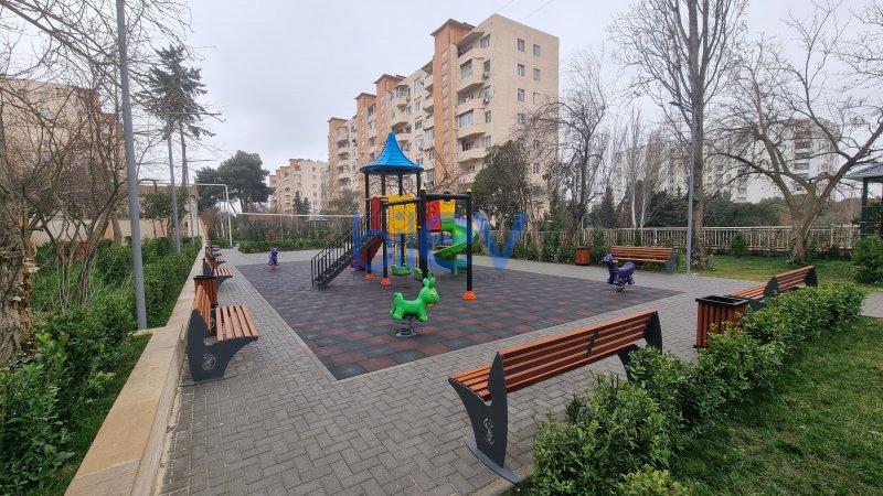 Satılır 4 otaqlı Köhnə Tikili  100m², Bakı