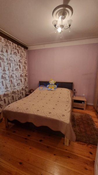 Satılır 4 otaqlı Köhnə Tikili  100m², Bakı