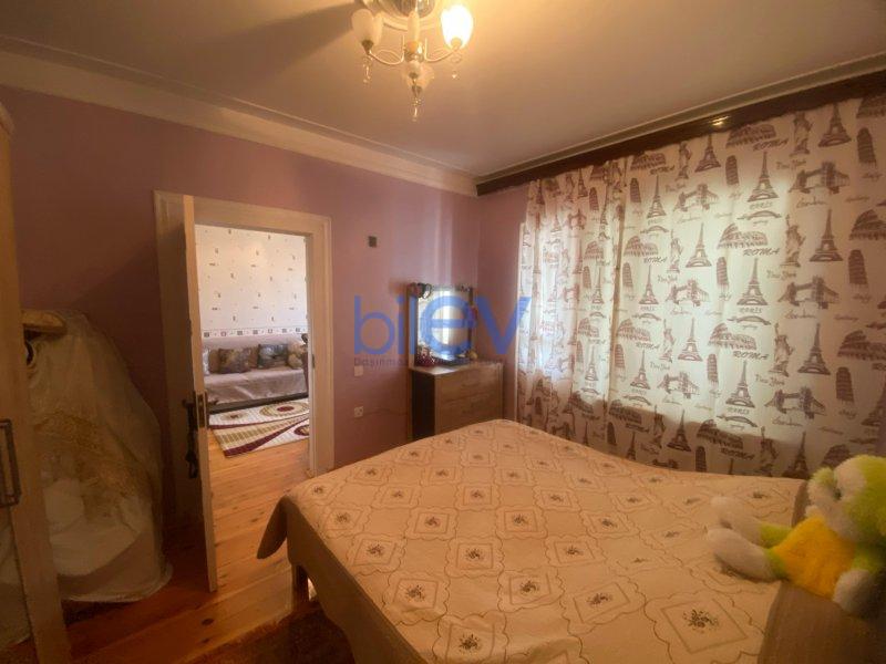 Satılır 4 otaqlı Köhnə Tikili  100m², Bakı