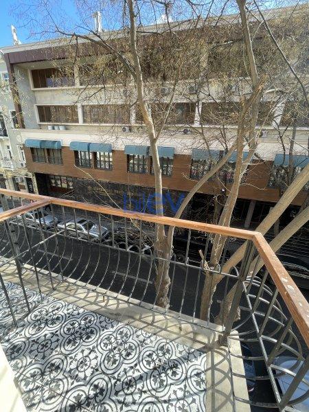 Satış 6 otaqlı Obyekt  188m², Bakı