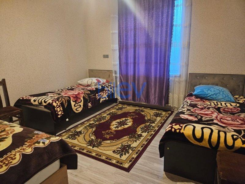 Günlük Kirayə 4 otaqlı Həyət evi  100m², Qəbələ