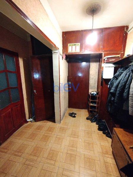 Satış 3 otaqlı Köhnə Tikili bina evi  90m², Bakı