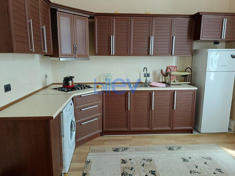 Kirayə (aylıq) 3  otaqlı Həyət evi  200 kblvm², Qəbələ