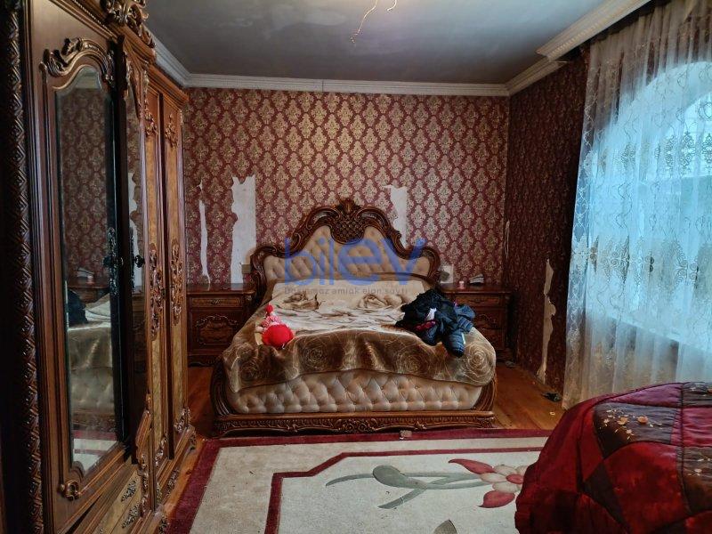 Satılır 5 otaqlı Həyət evi  3m², Bakı