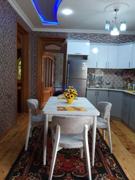 Günlük Kirayə 3 otaqlı Həyət evi  100m², Qəbələ