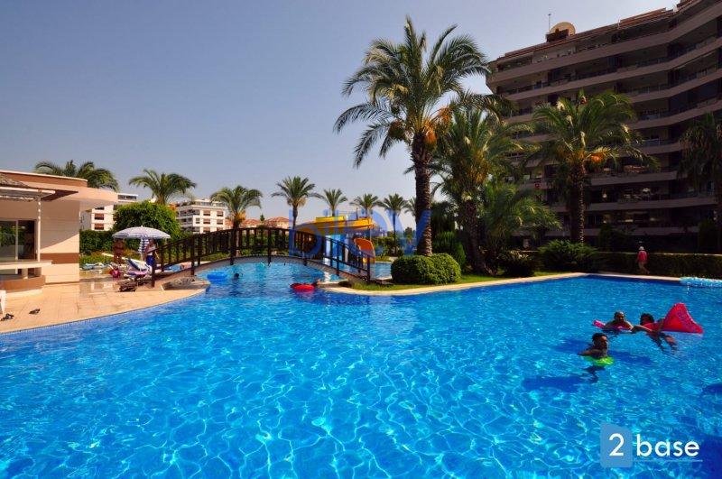Satılır 3 otaqlı Yeni Tikili  120m², Bakı