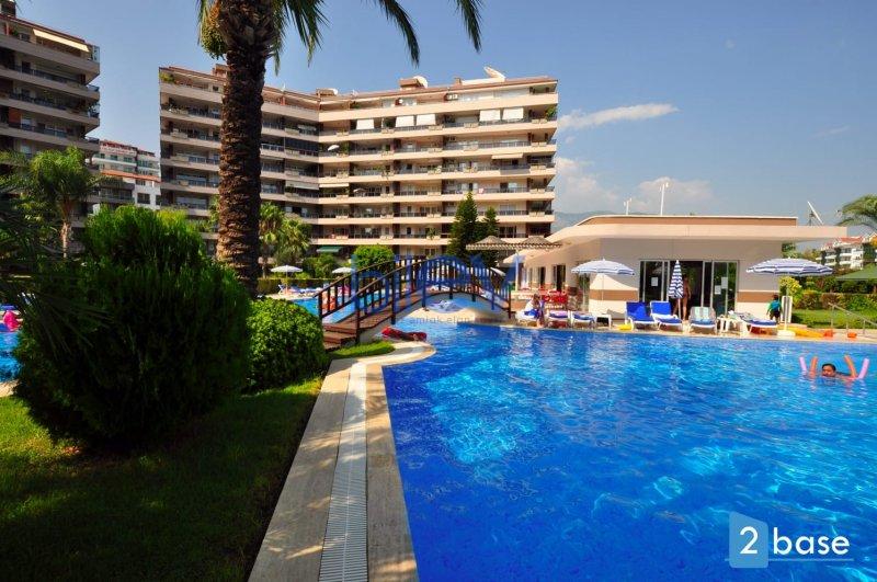 Satılır 3 otaqlı Yeni Tikili  120m², Bakı
