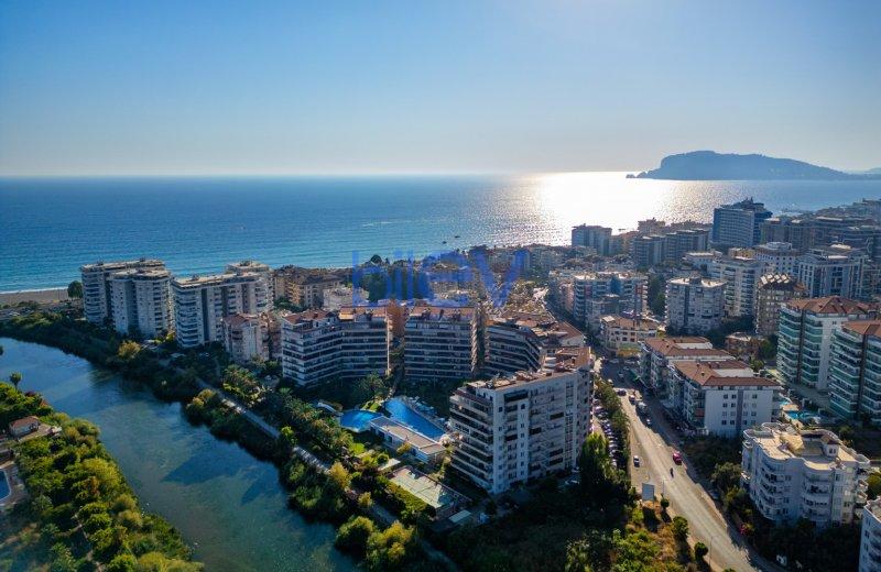 Satılır 3 otaqlı Yeni Tikili  120m², Bakı