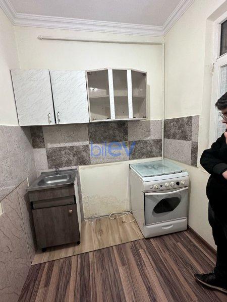 Kirayə (aylıq) 3 otaqlı Köhnə Tikili  80m², Bakı