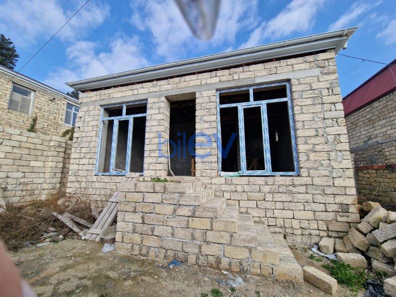 Satılır 4 otaqlı Həyət evi  200m², Bakı