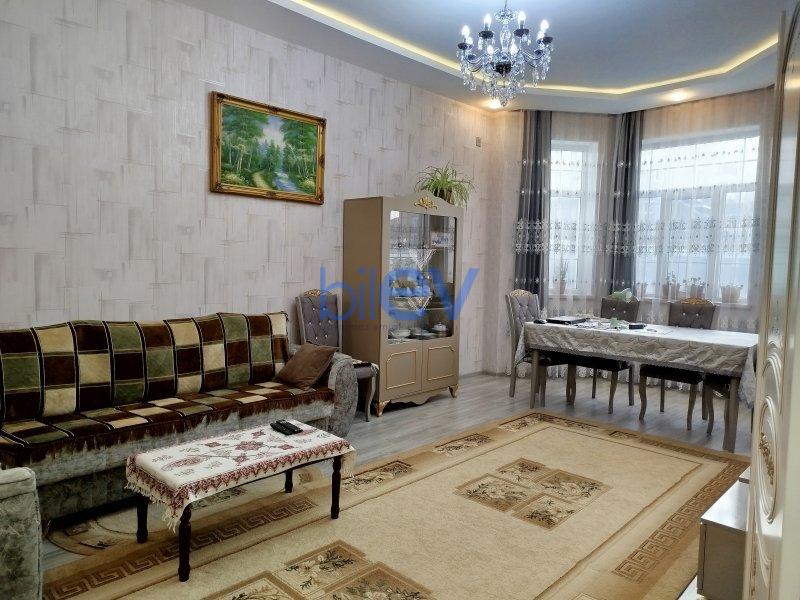Satılır 5 otaqlı Həyət evi  1.7m², Bakı